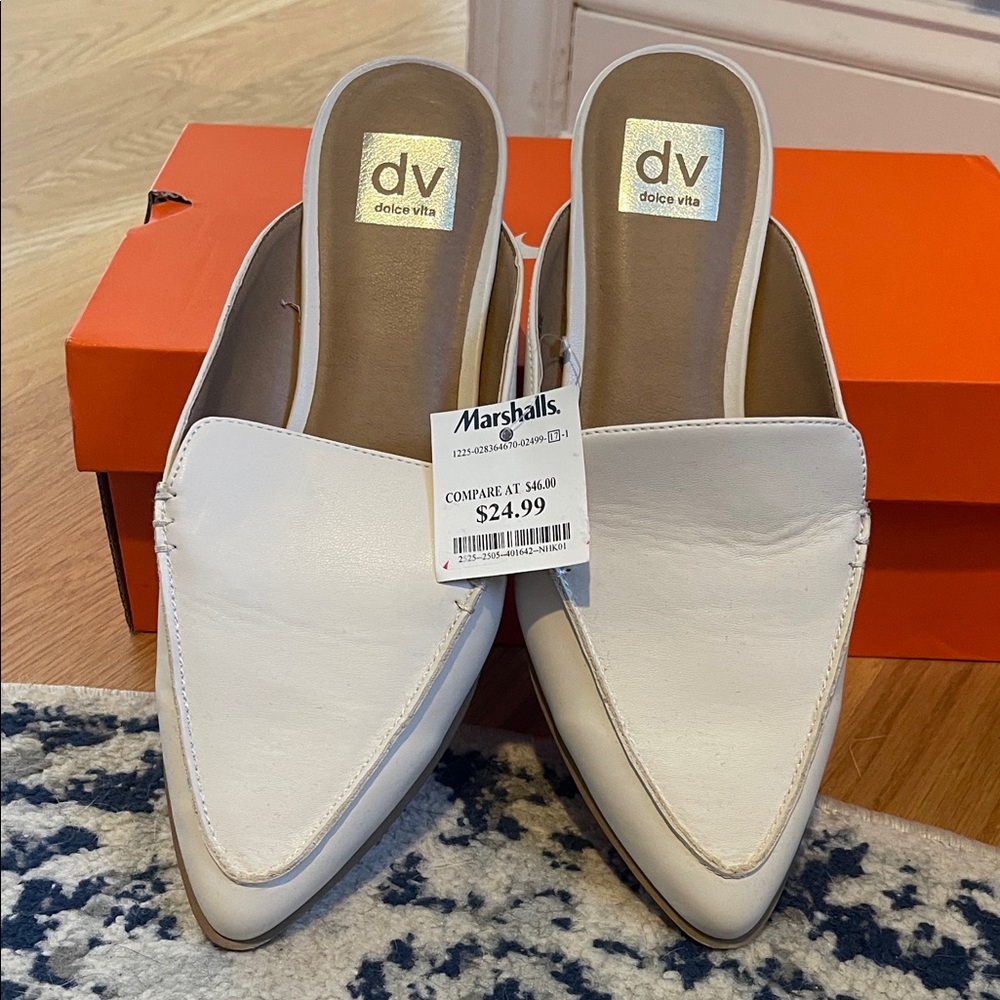Dolce Vita Women's Cream Mules